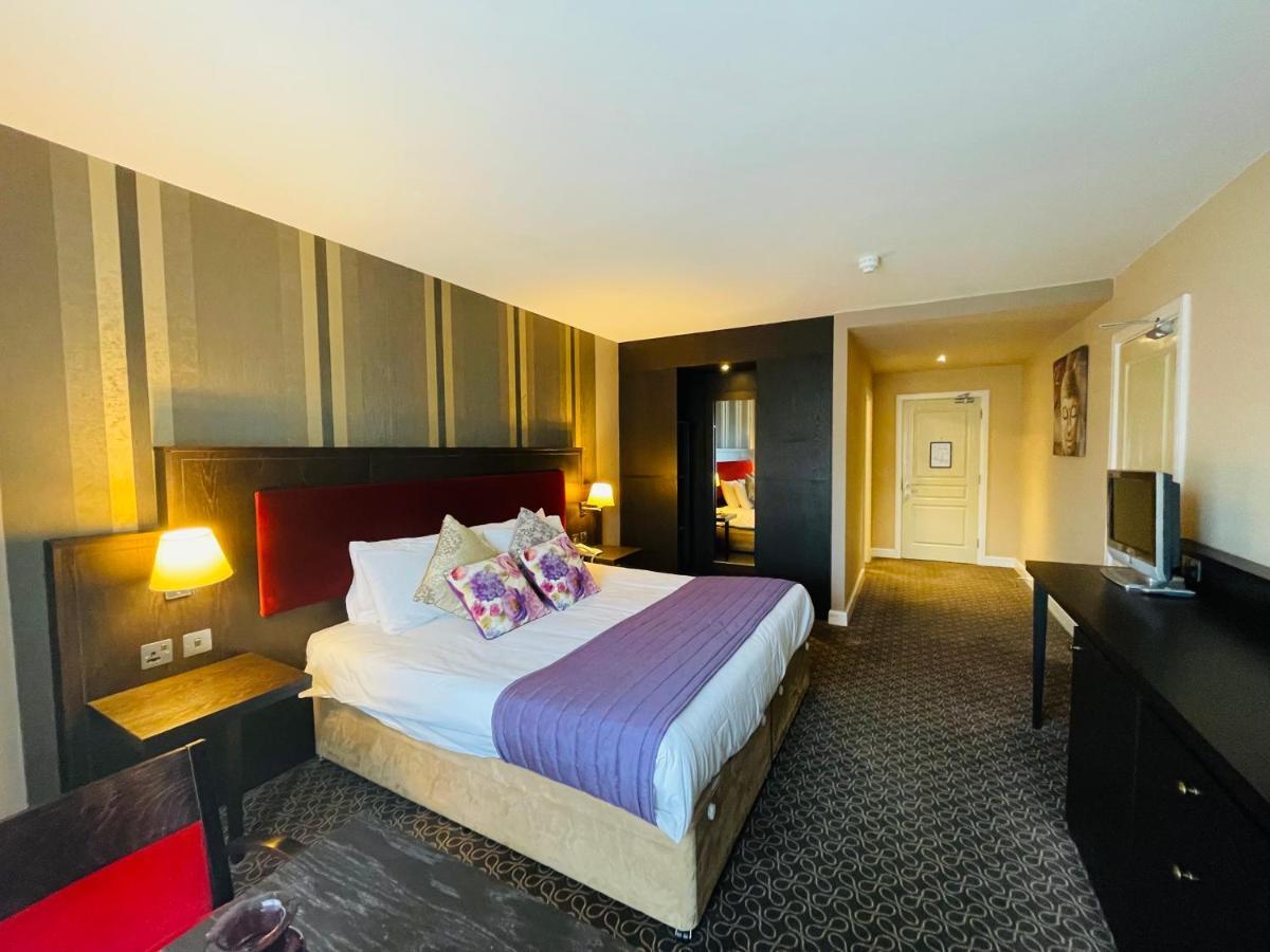 Burren Atlantic Hotel & Holiday Cottages Ballyvaughan Extérieur photo