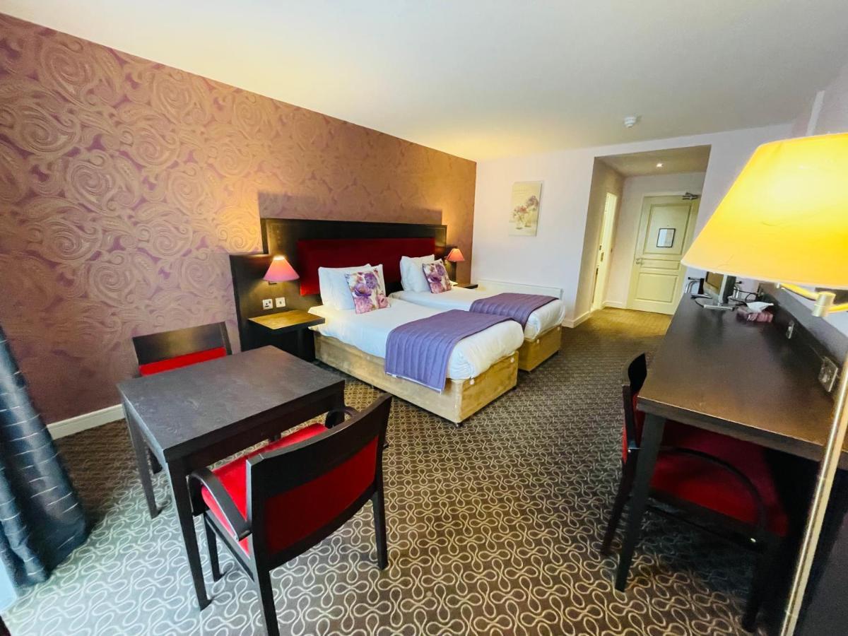 Burren Atlantic Hotel & Holiday Cottages Ballyvaughan Extérieur photo