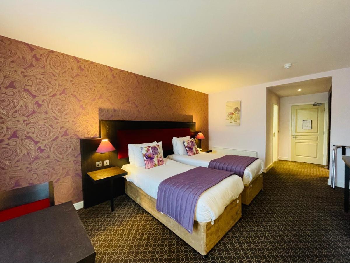 Burren Atlantic Hotel & Holiday Cottages Ballyvaughan Extérieur photo