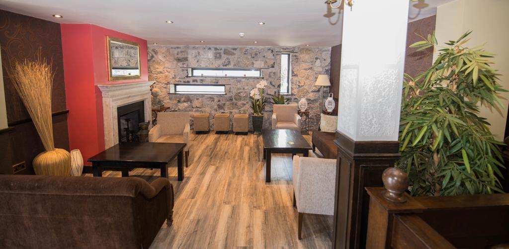 Burren Atlantic Hotel & Holiday Cottages Ballyvaughan Extérieur photo