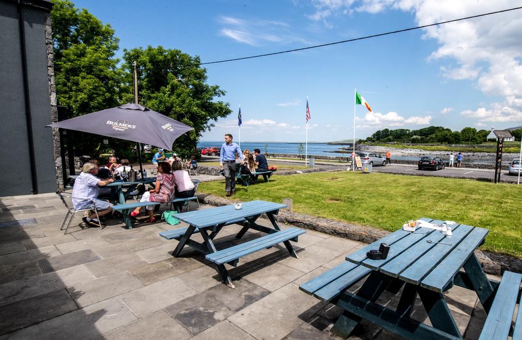 Burren Atlantic Hotel & Holiday Cottages Ballyvaughan Extérieur photo