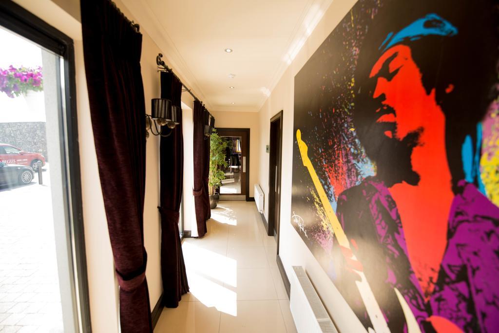 Burren Atlantic Hotel & Holiday Cottages Ballyvaughan Extérieur photo